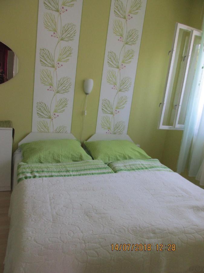 Holiday Home In Balatonkeresztur 19455 Екстер'єр фото