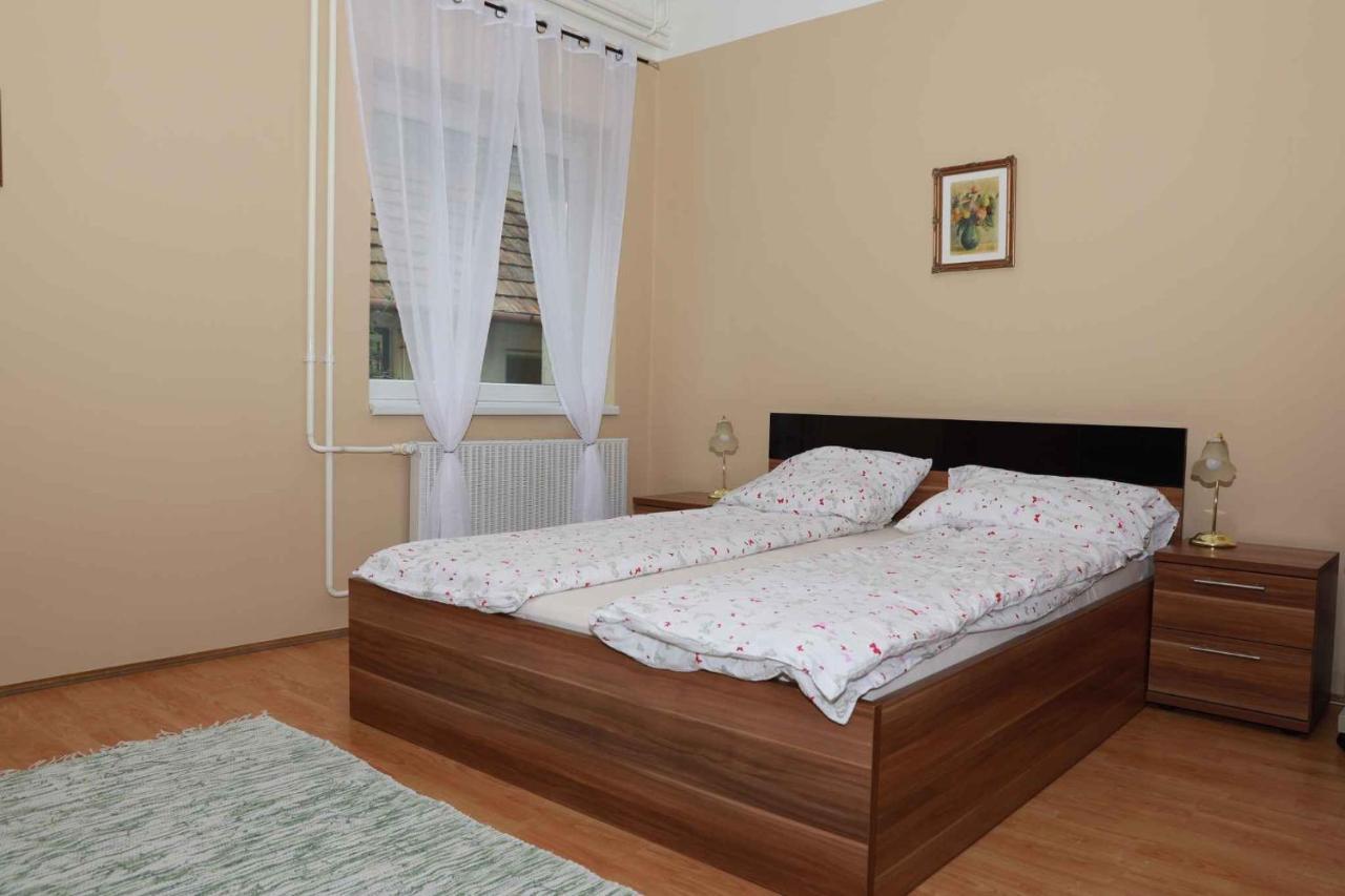 Holiday Home In Balatonkeresztur 19455 Екстер'єр фото